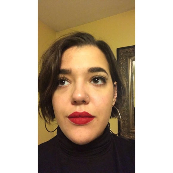 Meet your Posher, Sophia - Picture 2 of 2